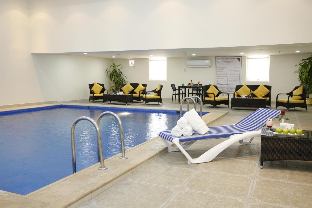 Warwick Al Jubail Hotel Экстерьер фото