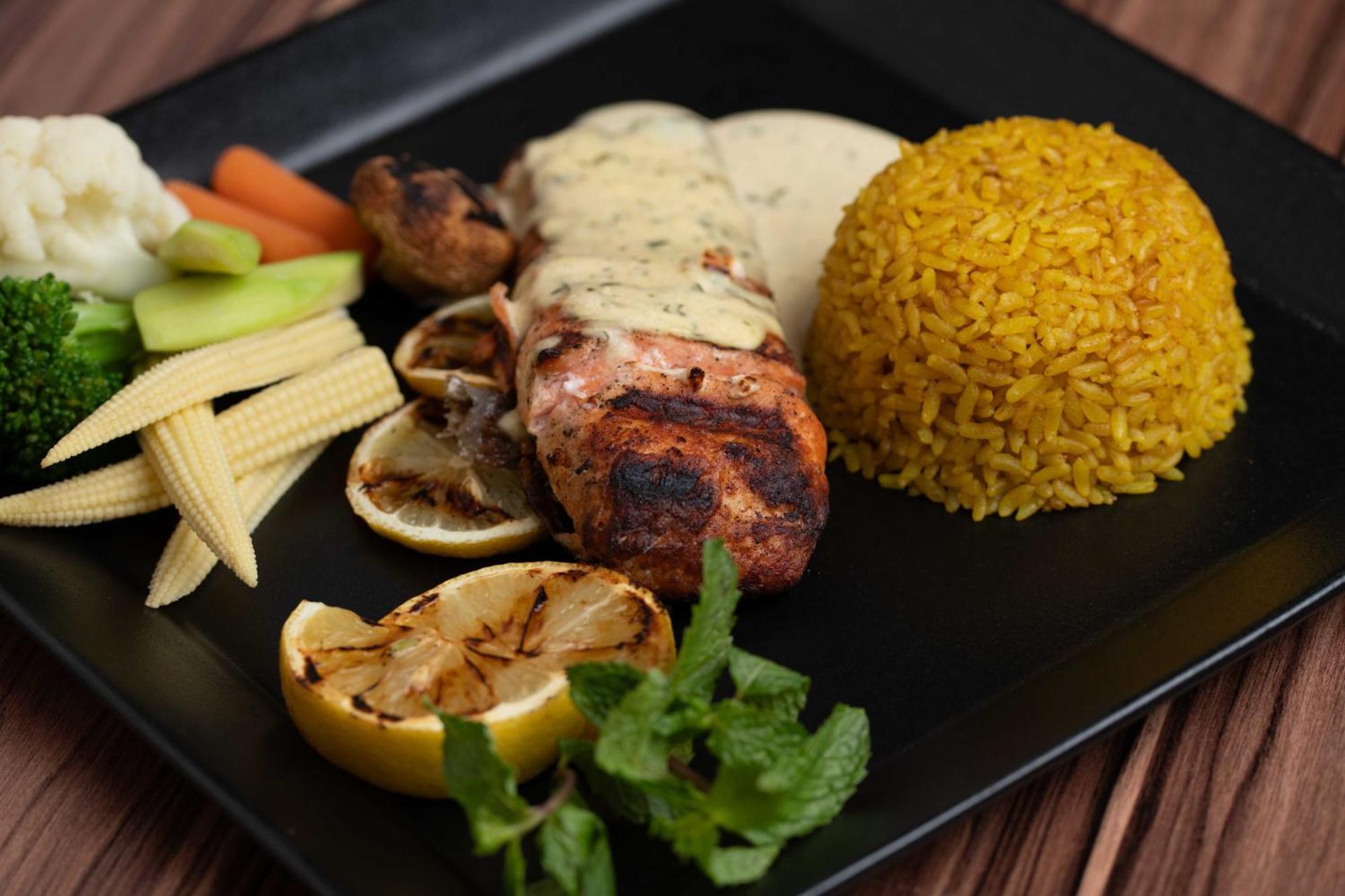 Warwick Al Jubail Hotel Экстерьер фото