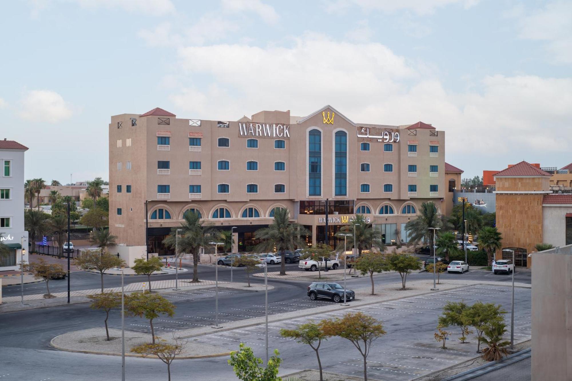 Warwick Al Jubail Hotel Экстерьер фото