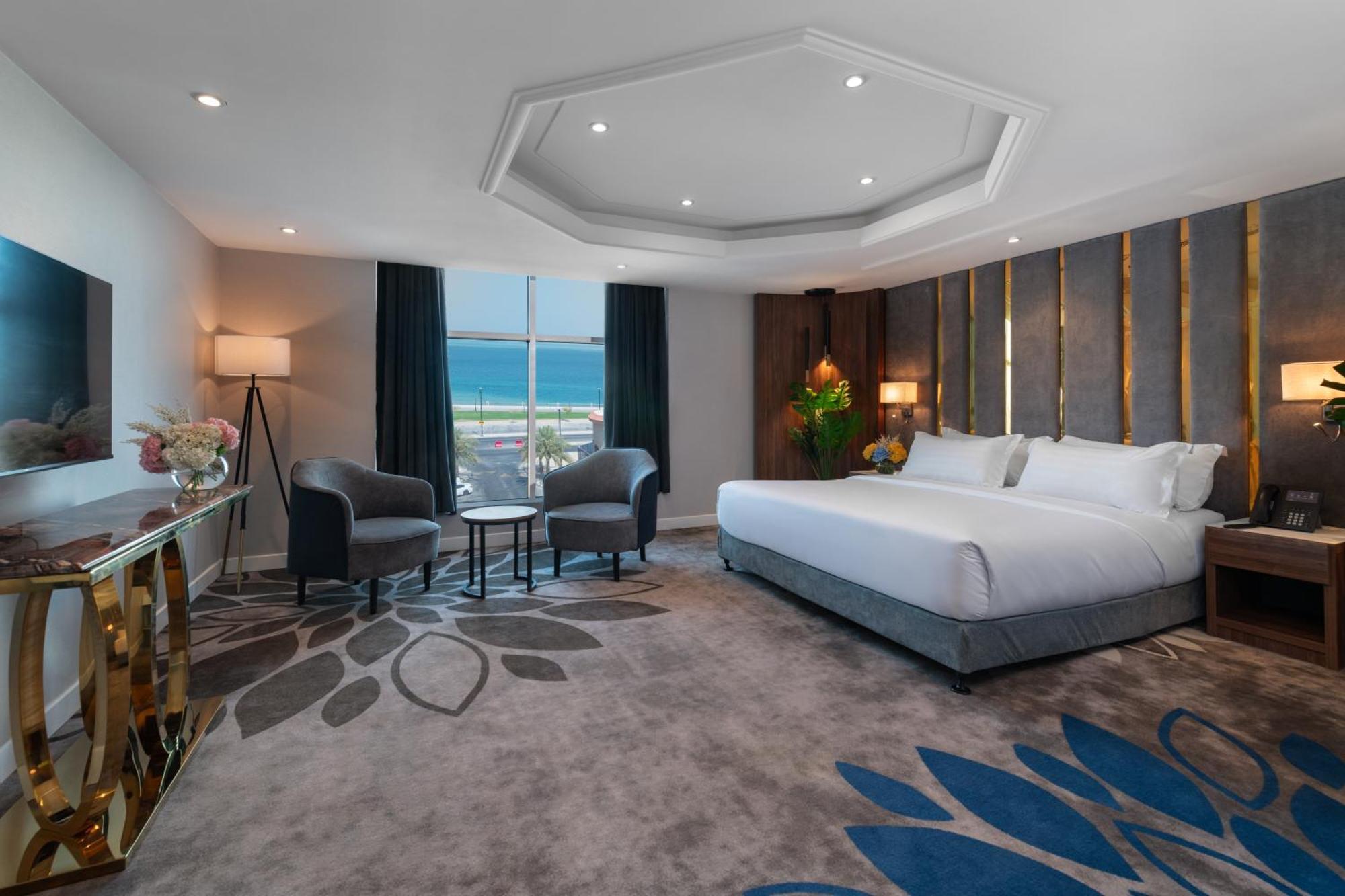 Warwick Al Jubail Hotel Экстерьер фото