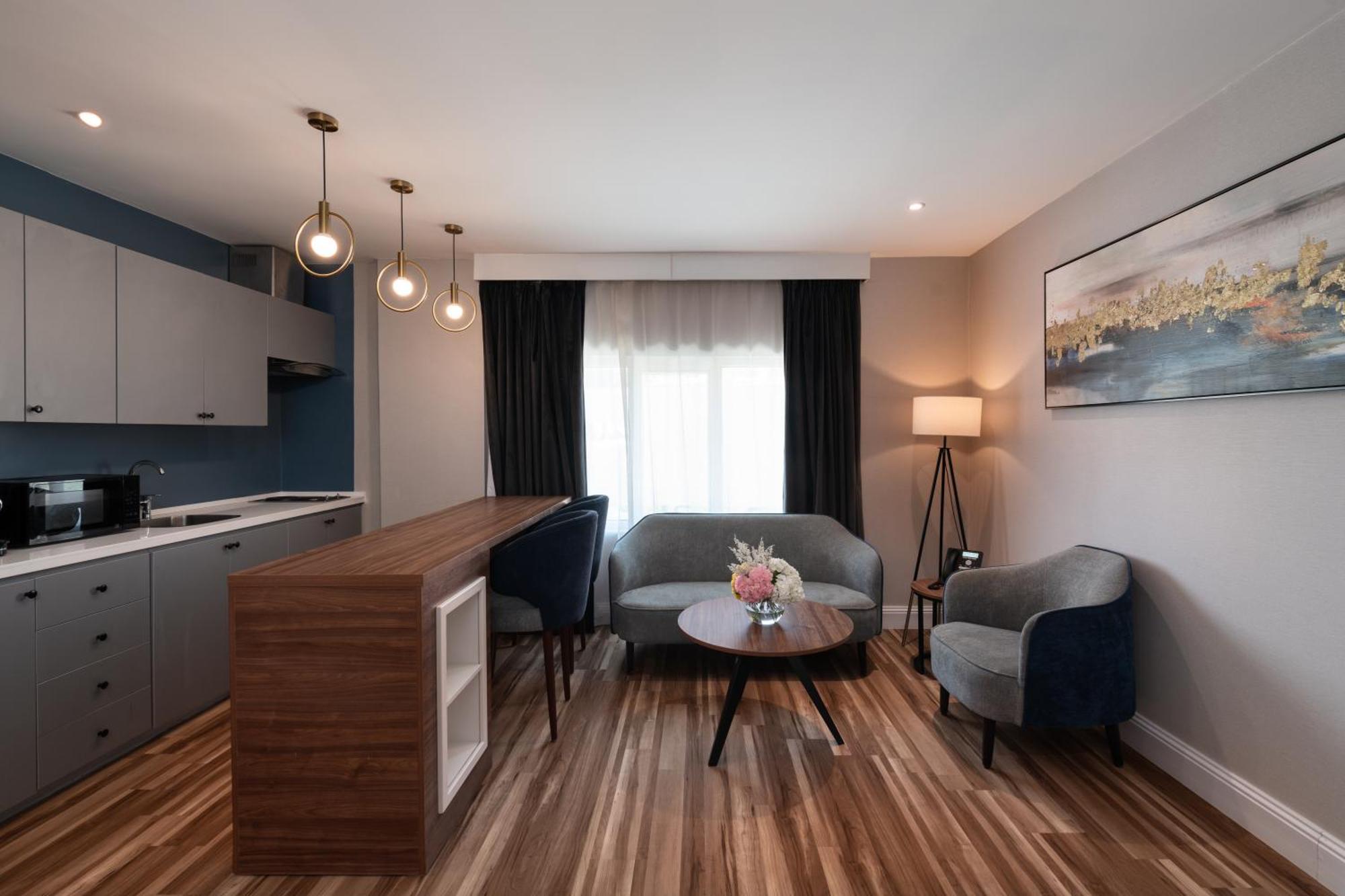 Warwick Al Jubail Hotel Экстерьер фото