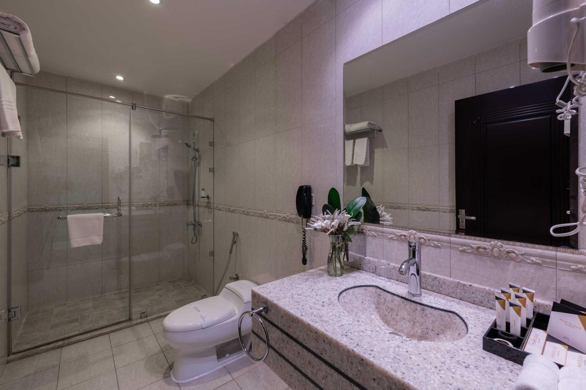 Warwick Al Jubail Hotel Экстерьер фото
